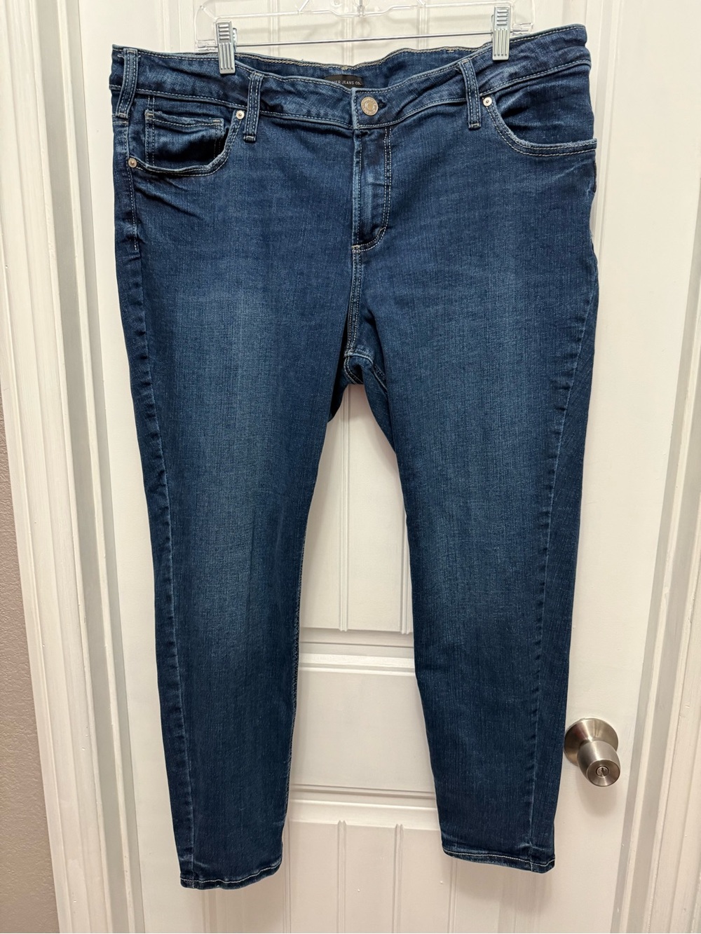 Silver Jeans Womens Size 20W Blue Elyse Skinny Dark Wash Denim (48-6)